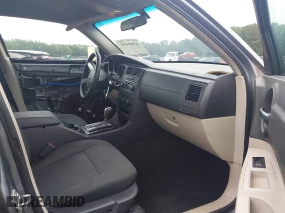 2007 Dodge Charger with VIN 2B3KA43R37H786231, listed as a IAAI auction lot 42946693 with 140,922 mi miles and . Bid and sale history available at DreamBid. Image 5.