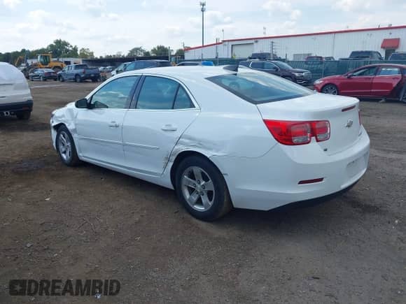 2016 Chevrolet Malibu LS с VIN 1G11B5SA3GF110851, выставлен на аукционе IAAI как лот 43231932 с пробегом 159 116 миль миль и . История ставок и продаж доступна на DreamBid. Изображение 3.