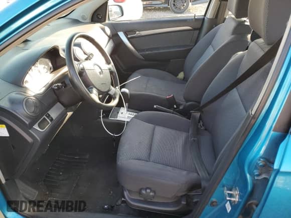 2009 Chevrolet Aveo LS с VIN KL1TD56E89B632383, выставлен на аукционе Copart как лот 83103174 с пробегом 115 685 миль миль и Списание • Salvage title. История ставок и продаж доступна на DreamBid. Изображение 7.