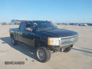 2013 Chevrolet Silverado 1500 LS with VIN 1GCRCREA8DZ326327, listed as a IAAI auction lot 43155550 with 169,676 mi miles and . Bid and sale history available at DreamBid. Image 1.