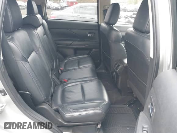 2020 Mitsubishi Outlander SE with VIN JA4AD3A36LZ030889, listed as a IAAI auction lot 43418860 with 181,497 mi miles and . Bid and sale history available at DreamBid. Image 8.