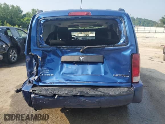 2009 Dodge Nitro SE with VIN 1D8GU28K29W506820, listed as a Copart auction lot 60285685 with 136,478 mi miles and Non repairable. Bid and sale history available at DreamBid. Image 6.