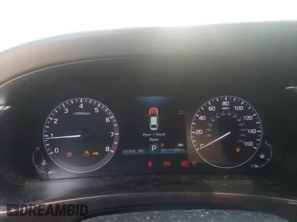 2015 Hyundai Equus Signature with VIN KMHGH4JH7FU094409, listed as a Copart auction lot 62137655 with 111,055 mi miles and Clean title. Bid and sale history available at DreamBid. Image 9.