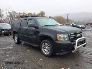 2011 Chevrolet Suburban LT с VIN 1GNSKJE35BR320237, выставлен на аукционе IAAI как лот 43571457 с пробегом 245 876 миль миль и . История ставок и продаж доступна на DreamBid. Изображение 1.