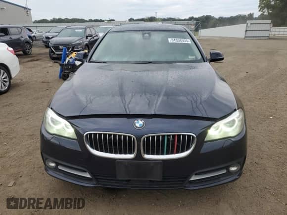 2016 BMW 5 Series 535i xDrive с VIN WBA5B3C51GG261113, выставлен на аукционе Copart как лот 84358935 с пробегом 157 554 миль миль и Списание • Salvage title. История ставок и продаж доступна на DreamBid. Изображение 5.