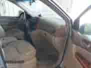 2004 Toyota Sienna XLE z VIN 5TDZA22C44S164040, wystawiony jako IAAI lot #42823793 z przebiegiem 278 404 mil mil oraz . Historia ofert i sprzedaży dostępna na DreamBid. Obrazek 5.