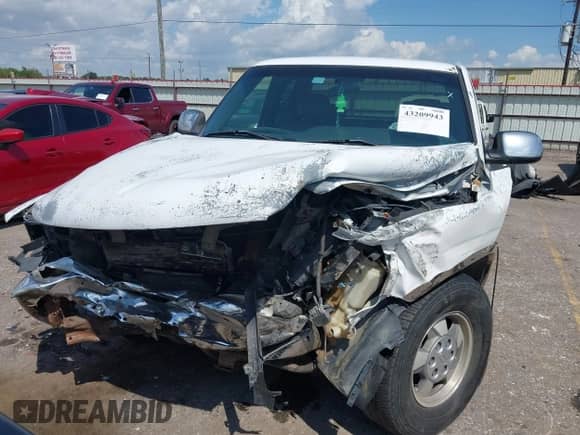 2001 Chevrolet Silverado 1500 LS с VIN 2GCEC19V311171803, выставлен на аукционе IAAI как лот 43209943 с пробегом Не указан миль и . История ставок и продаж доступна на DreamBid. Изображение 12.