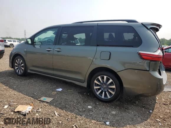 2018 Toyota Sienna XLE with VIN 5TDDZ3DC5JS191040, listed as a Copart auction lot 67206755 with 135,577 mi miles and Salvage title. Bid and sale history available at DreamBid. Image 2.