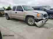 2005 GMC Sierra 1500 SLE z VIN 1GTEC19V95Z176856, wystawiony jako Copart lot #60732885 z przebiegiem 89 468 mil mil oraz Szkoda całkowita • Salvage title. Historia ofert i sprzedaży dostępna na DreamBid. Obrazek 4.