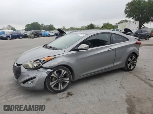 2013 Hyundai Elantra SE z VIN KMHDH6AE1DU019187, wystawiony jako Copart lot #50271015 z przebiegiem 117 775 mil mil oraz Szkoda całkowita • Salvage title. Historia ofert i sprzedaży dostępna na DreamBid. Obrazek 1.