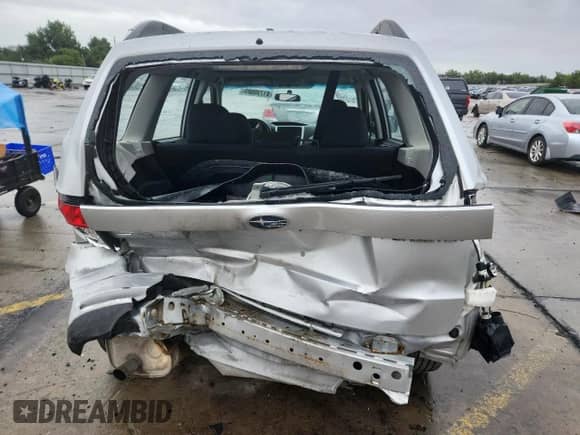 2011 Subaru Forester X z VIN JF2SHBBC9BG723345, wystawiony jako Copart lot #81730085 z przebiegiem 173 477 mil mil oraz Szkoda całkowita • Salvage title. Historia ofert i sprzedaży dostępna na DreamBid. Obrazek 6.