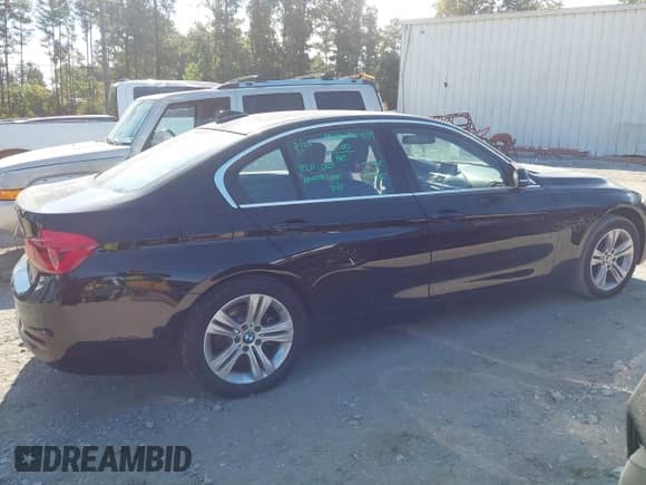 2018 BMW 3 Series 330i with VIN WBA8B9G58JNV00332, listed as a IAAI auction lot 43117071 with 112,882 mi miles and . Bid and sale history available at DreamBid. Image 13.