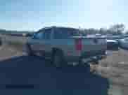 2005 Chevrolet Avalanche LS with VIN 3GNEC12Z45G167762, listed as a IAAI auction lot 40376532 with 157,932 mi miles and . Bid and sale history available at DreamBid. Image 3.