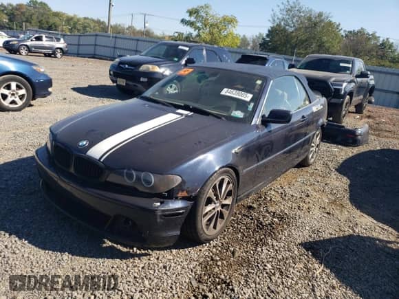 2004 BMW 3 Series 330Ci with VIN WBABW534X4PL45355, listed as a Copart auction lot 84639005 with 172,723 mi miles and Salvage title. Bid and sale history available at DreamBid. Image 1.