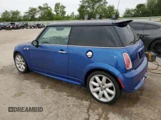 2005 MINI Hardtop S with VIN WMWRE33555TG96166, listed as a Copart auction lot 58917425 with 87,344 mi miles and Salvage title. Bid and sale history available at DreamBid. Image 2.