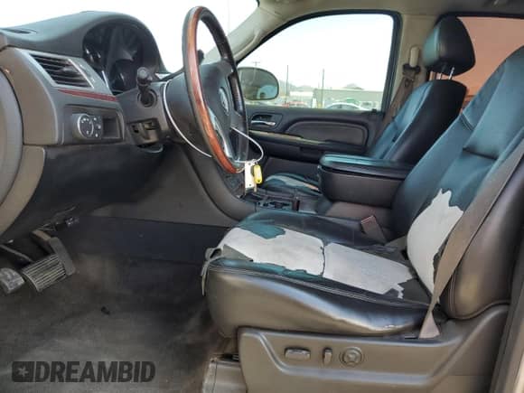 2008 Cadillac Escalade with VIN 1GYEC63868R127158, listed as a Copart auction lot 80534785 with 80,526 mi miles and Salvage title. Bid and sale history available at DreamBid. Image 7.