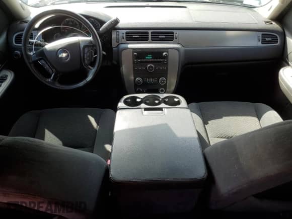 2008 Chevrolet Tahoe 3LT с VIN 1GNFK13018J213980, выставлен на аукционе Copart как лот 69756415 с пробегом 103 111 миль миль и Чистый • Clean title. История ставок и продаж доступна на DreamBid. Изображение 8.