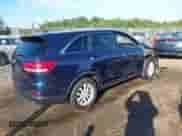 2018 Kia Sorento LX z VIN 5XYPG4A58JG346952, wystawiony jako IAAI lot #43068971 z przebiegiem 170 436 mil mil oraz . Historia ofert i sprzedaży dostępna na DreamBid. Obrazek 4.