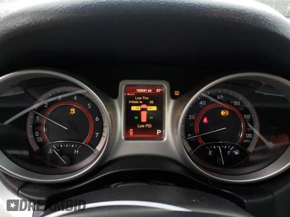 2014 Dodge Journey SXT with VIN 3C4PDCBB8ET284345, listed as a Copart auction lot 86626755 with 182,841 mi miles and Salvage title. Bid and sale history available at DreamBid. Image 9.