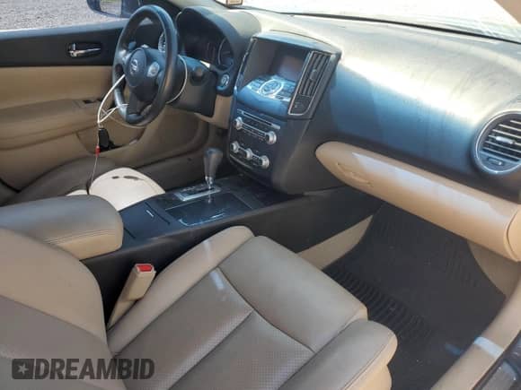 2014 Nissan Maxima SV z VIN 1N4AA5AP4EC488147, wystawiony jako Copart lot #66165805 z przebiegiem 44 113 mil mil oraz Szkoda całkowita • Salvage title. Historia ofert i sprzedaży dostępna na DreamBid. Obrazek 12.