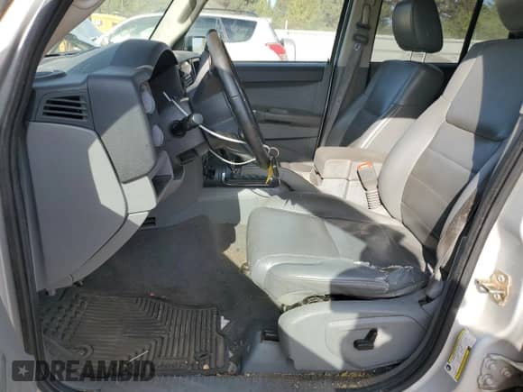 2007 Jeep Commander Sport with VIN 1J8HG48P47C591541, listed as a Copart auction lot 84969665 with 234,683 mi miles and Salvage title. Bid and sale history available at DreamBid. Image 7.