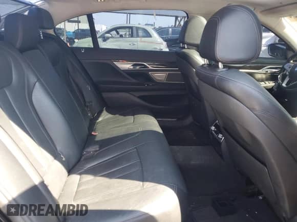 2017 BMW 7 Series 740i xDrive with VIN WBA7E4C51HGU99759, listed as a Copart auction lot 69507875 with 171,950 mi miles and Clean title. Bid and sale history available at DreamBid. Image 10.