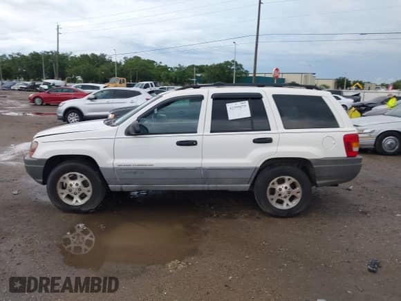2000 Jeep Grand Cherokee Laredo с VIN 1J4G248S2YC339997, выставлен на аукционе IAAI как лот 42395079 с пробегом 261 704 миль миль и . История ставок и продаж доступна на DreamBid. Изображение 14.