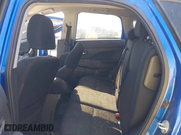 2020 Mitsubishi Outlander ES с VIN JA4AP3AU0LU031355, выставлен на аукционе IAAI как лот 43357766 с пробегом Не указан миль и . История ставок и продаж доступна на DreamBid. Изображение 8.