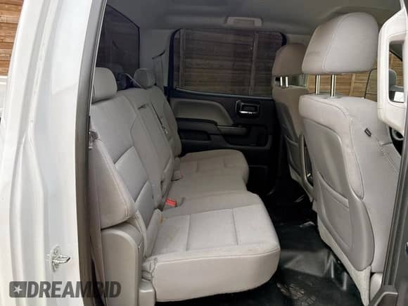 2015 Chevrolet Silverado 2500HD Work Truck z VIN 1GC1KUEG0FF185345, wystawiony jako Copart lot #58501835 z przebiegiem 194 581 mil mil oraz Czysty tytuł • Clean title. Historia ofert i sprzedaży dostępna na DreamBid. Obrazek 6.