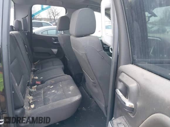 2019 Chevrolet Silverado 1500 LT z VIN 2GCVKPEC8K1230355, wystawiony jako IAAI lot #41124133 z przebiegiem 135 034 mil mil oraz . Historia ofert i sprzedaży dostępna na DreamBid. Obrazek 8.
