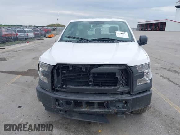 2017 Ford F-150 XL z VIN 1FTMF1EP2HKD58714, wystawiony jako IAAI lot #42348983 z przebiegiem 80 468 mil mil oraz . Historia ofert i sprzedaży dostępna na DreamBid. Obrazek 6.