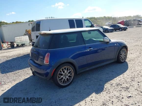 2003 MINI Hardtop S z VIN WMWRE33473TD66999, wystawiony jako IAAI lot #43541220 z przebiegiem 116 760 mil mil oraz . Historia ofert i sprzedaży dostępna na DreamBid. Obrazek 4.