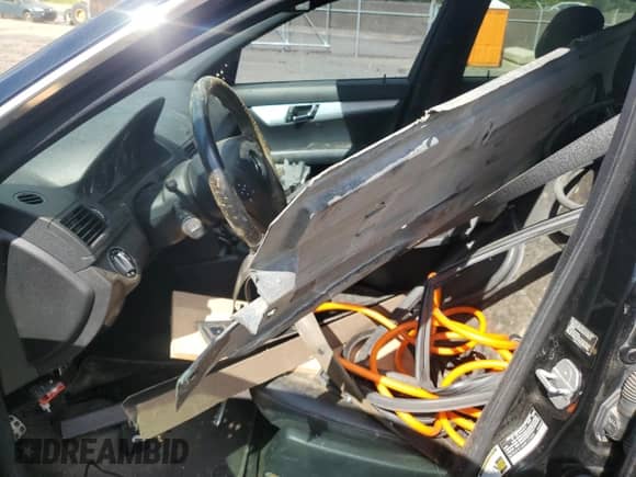 2009 Mercedes-Benz C 300 Sport z VIN WDDGF81X49F272896, wystawiony jako Copart lot #85170215 z przebiegiem Nie podano mil oraz Szkoda całkowita • Salvage title. Historia ofert i sprzedaży dostępna na DreamBid. Obrazek 7.