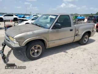 1999 Chevrolet S-10 с VIN 1GCCS1447X8105303, выставлен на аукционе Copart как лот 63233315 с пробегом 326 280 миль миль и Списание • Salvage title. История ставок и продаж доступна на DreamBid. Изображение 1.