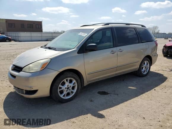 2005 Toyota Sienna LE with VIN 5TDBA23C75S035923, listed as a Copart auction lot 47545705 with 189,615 mi miles and Salvage title. Bid and sale history available at DreamBid. Image 1.