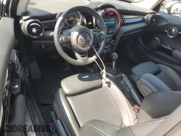 2019 MINI Hardtop Cooper S with VIN WMWXP7C53K2A51753, listed as a Copart auction lot 66675945 with 28,156 mi miles and Salvage title. Bid and sale history available at DreamBid. Image 8.