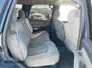 2001 Chevrolet Tahoe LT z VIN 1GNEC13T71J184865, wystawiony jako IAAI lot #41799799 z przebiegiem 290 196 mil mil oraz . Historia ofert i sprzedaży dostępna na DreamBid. Obrazek 8.