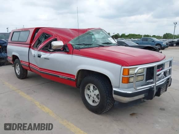 1994 GMC Sierra 1500 z VIN 2GTEC19K8R1513604, wystawiony jako IAAI lot #42402414 z przebiegiem 201 792 mil mil oraz . Historia ofert i sprzedaży dostępna na DreamBid. Obrazek 1.
