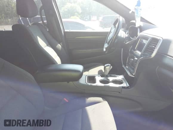 2020 Jeep Grand Cherokee Laredo E с VIN 1C4RJFAG1LC389026, выставлен на аукционе IAAI как лот 42261396 с пробегом 100 409 миль миль и . История ставок и продаж доступна на DreamBid. Изображение 5.