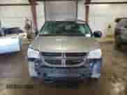 2015 Dodge Grand Caravan SE Plus z VIN 2C4RDGBG2FR746706, wystawiony jako Copart lot #56161395 z przebiegiem 146 434 mil mil oraz Czysty tytuł • Clean title. Historia ofert i sprzedaży dostępna na DreamBid. Obrazek 5.