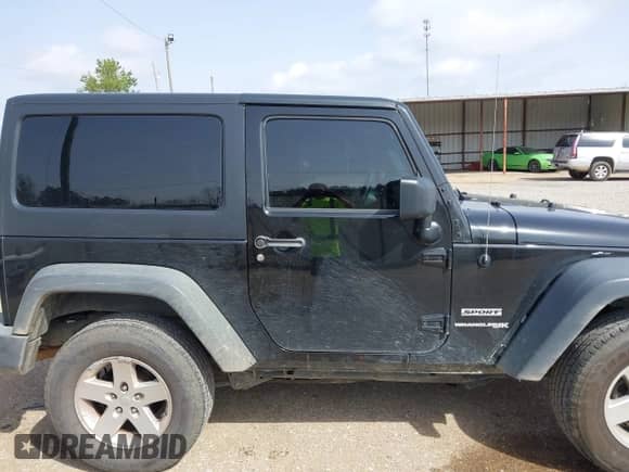 2018 Jeep Wrangler Sport with VIN 1C4AJWAG6JL856998, listed as a IAAI auction lot 41785595 with 179,310 mi miles and . Bid and sale history available at DreamBid. Image 14.