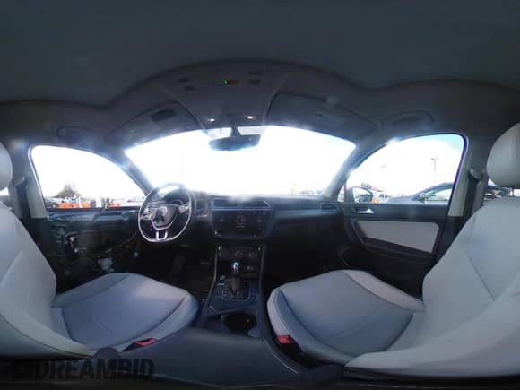 2021 Volkswagen Tiguan SE с VIN 3VV3B7AX2MM145993, выставлен на аукционе IAAI как лот 43307929 с пробегом 24 809 миль миль и . История ставок и продаж доступна на DreamBid. Изображение 20.