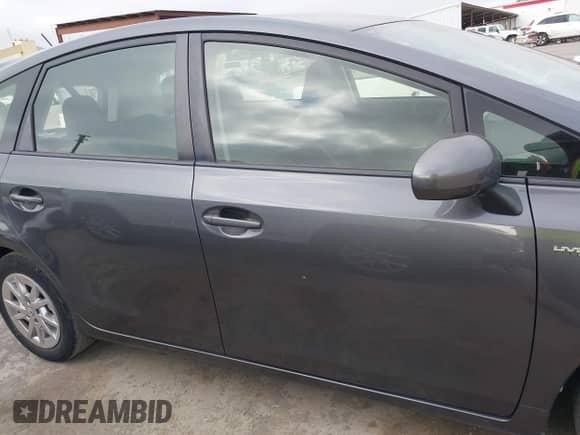 2015 Toyota Prius Two z VIN JTDZN3EU9FJ029814, wystawiony jako IAAI lot #42194234 z przebiegiem 63 637 mil mil oraz . Historia ofert i sprzedaży dostępna na DreamBid. Obrazek 14.