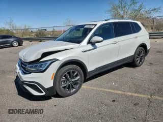 2023 Volkswagen Tiguan SE с VIN 3VVMB7AX3PM036726, выставлен на аукционе Copart как лот 61605605 с пробегом 51 993 миль миль и Списание • Salvage title. История ставок и продаж доступна на DreamBid. Изображение 1.