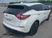 2018 Nissan Murano SV z VIN 5N1AZ2MH0JN195331, wystawiony jako IAAI lot #42612730 z przebiegiem 108 491 mil mil oraz . Historia ofert i sprzedaży dostępna na DreamBid. Obrazek 4.