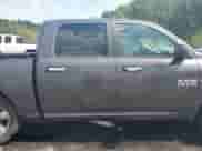 2015 Ram 1500 Lone Star z VIN 1C6RR7LM7FS603990, wystawiony jako IAAI lot #43231463 z przebiegiem 200 337 mil mil oraz . Historia ofert i sprzedaży dostępna na DreamBid. Obrazek 13.