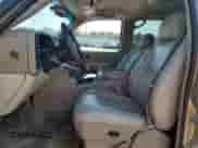 2005 Chevrolet Tahoe LT z VIN 1GNEC13TX5R174726, wystawiony jako Copart lot #80437135 z przebiegiem 288 874 mil mil oraz Szkoda całkowita • Salvage title. Historia ofert i sprzedaży dostępna na DreamBid. Obrazek 7.