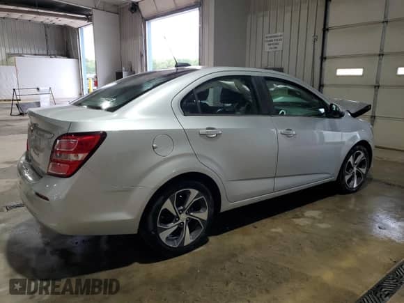 2017 Chevrolet Sonic Premier с VIN 1G1JF5SB2H4129238, выставлен на аукционе Copart как лот 69809525 с пробегом 175 067 миль миль и Списание • Salvage title. История ставок и продаж доступна на DreamBid. Изображение 3.