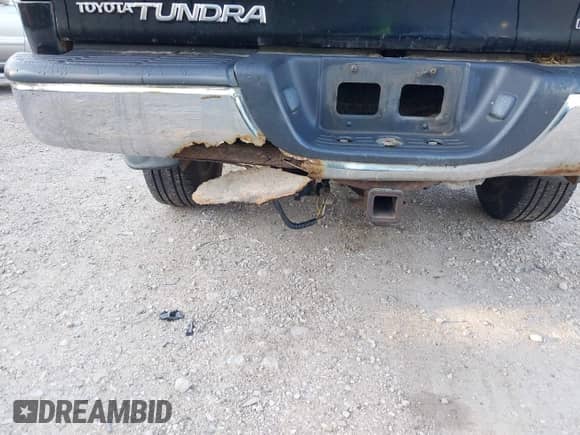 2003 Toyota Tundra SR5 с VIN 5TBBT44163S365688, выставлен на аукционе IAAI как лот 43160013 с пробегом 279 786 миль миль и . История ставок и продаж доступна на DreamBid. Изображение 12.