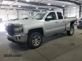 2016 Chevrolet Silverado 1500 LT z VIN 1GCVKREC3GZ405055, wystawiony jako Copart lot #71188225 z przebiegiem 117 897 mil mil oraz Szkoda całkowita • Salvage title. Historia ofert i sprzedaży dostępna na DreamBid. Obrazek 1.